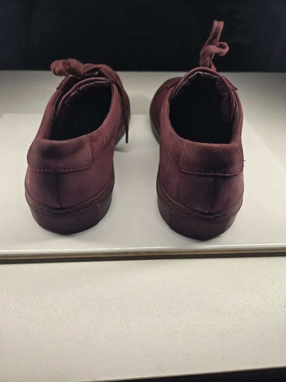 Common Projects Burgundy/Wine Low-Top Sneakers – Designer Italian Sneakers 👟